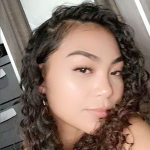 Meet your Posher, April lei